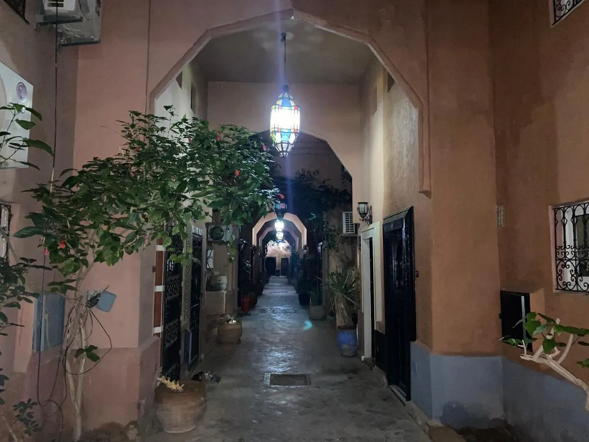 Riad Atlas Logement Entier Prive Avec Jacuzzi Au Coeur De Marrakesh Entire Accommodation