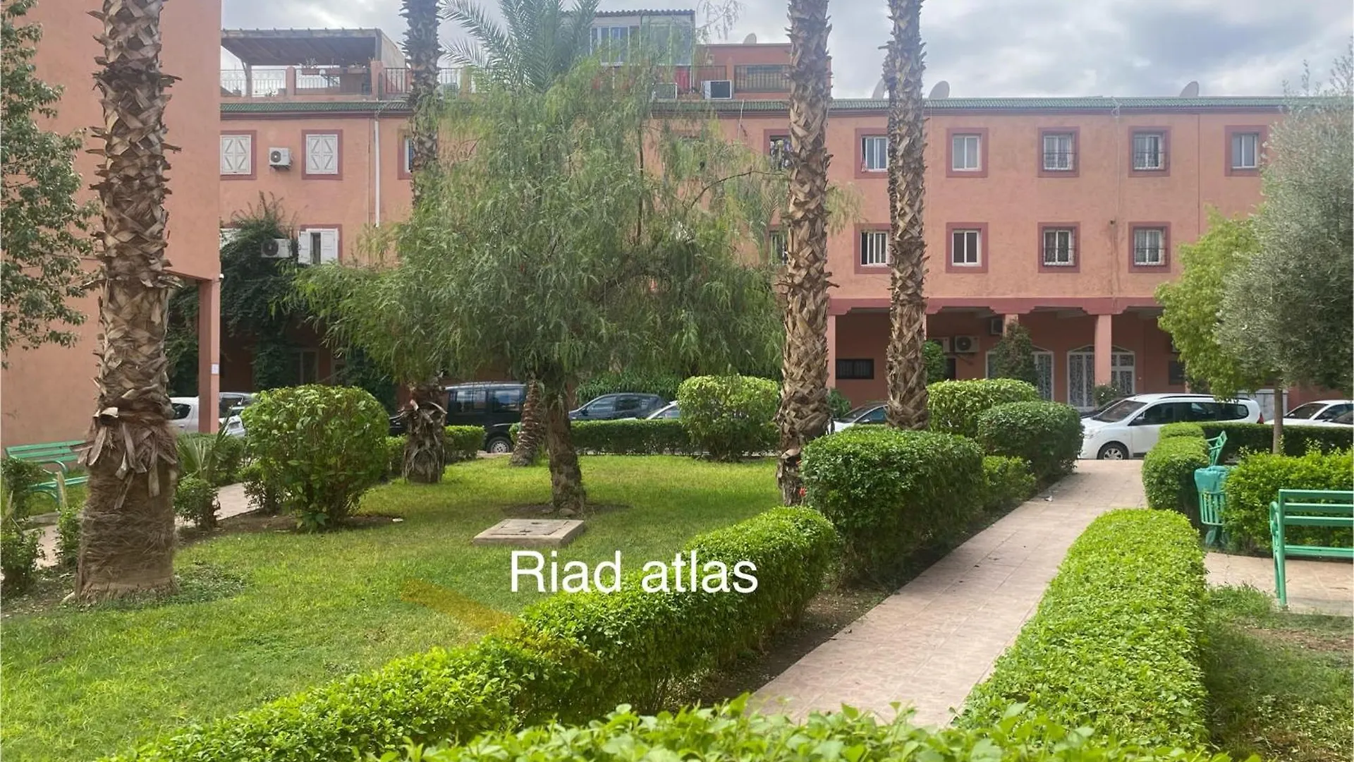 Riad Atlas Logement Entier Prive Avec Jacuzzi Au Coeur De Marrakesh Entire Accommodation Morocco