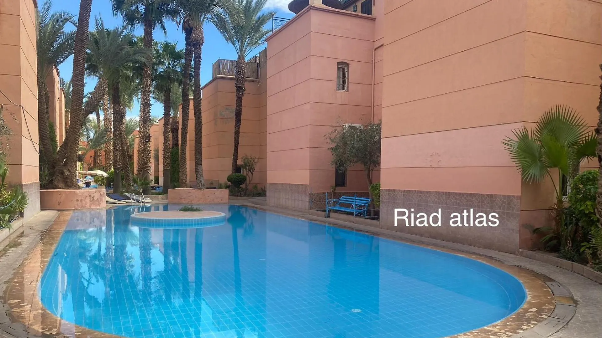 Riad Atlas Logement Entier Prive Avec Jacuzzi Au Coeur De Marrakesh Entire Accommodation 0*,