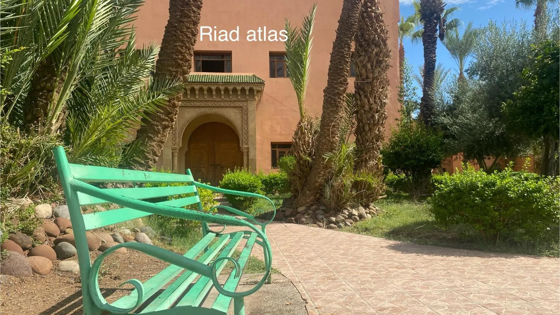 Riad Atlas Logement Entier Prive Avec Jacuzzi Au Coeur De Marrakesh Entire Accommodation 0*,  Morocco
